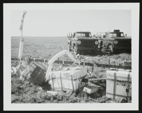 40989263-001-0100.jpg